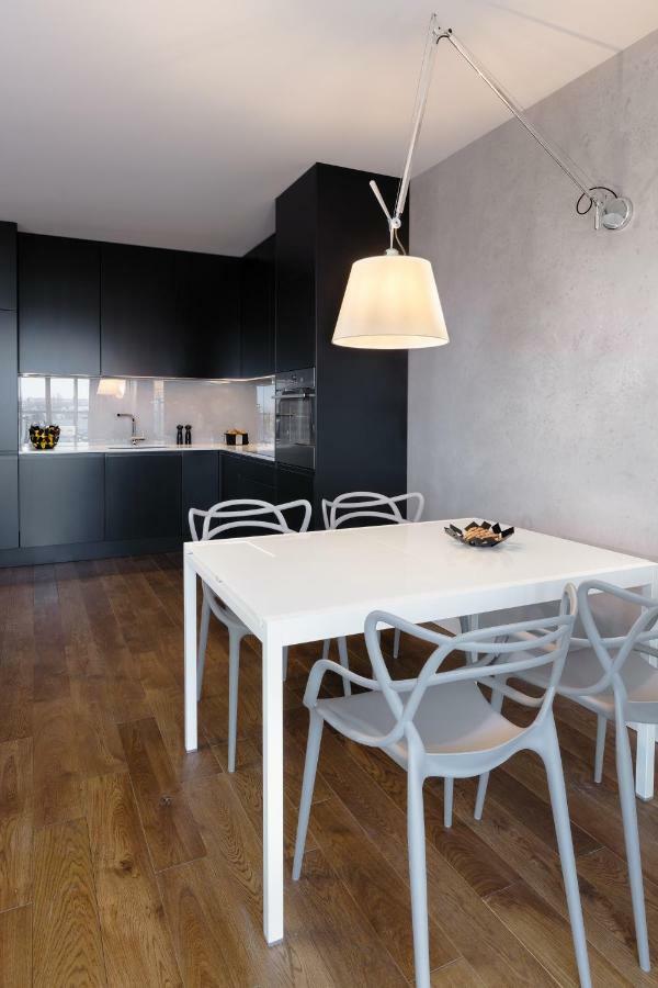 Apartament Towarowa 37 Poznań Esterno foto