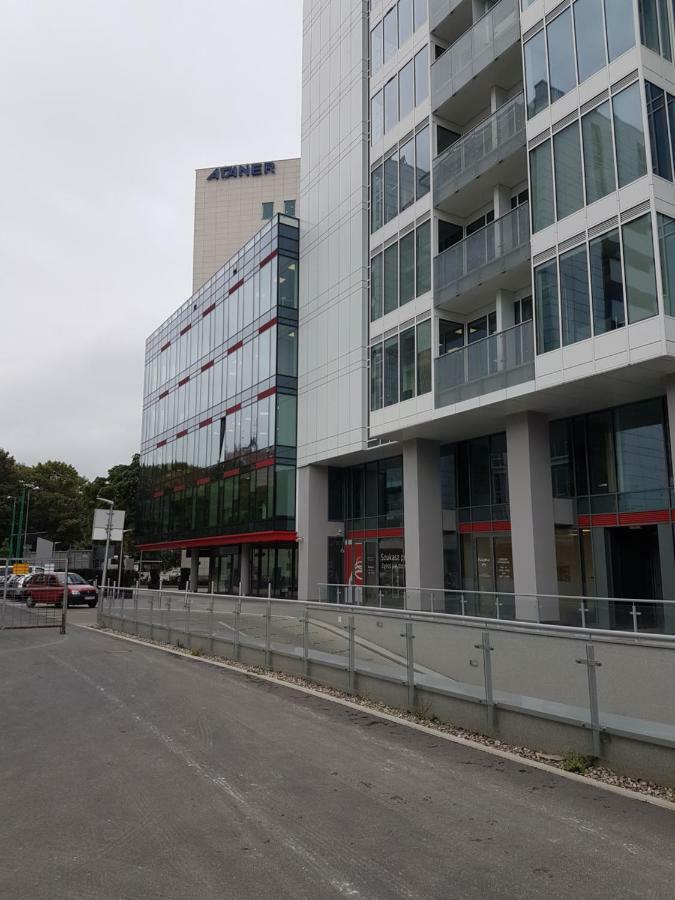 Apartament Towarowa 37 Poznań Esterno foto