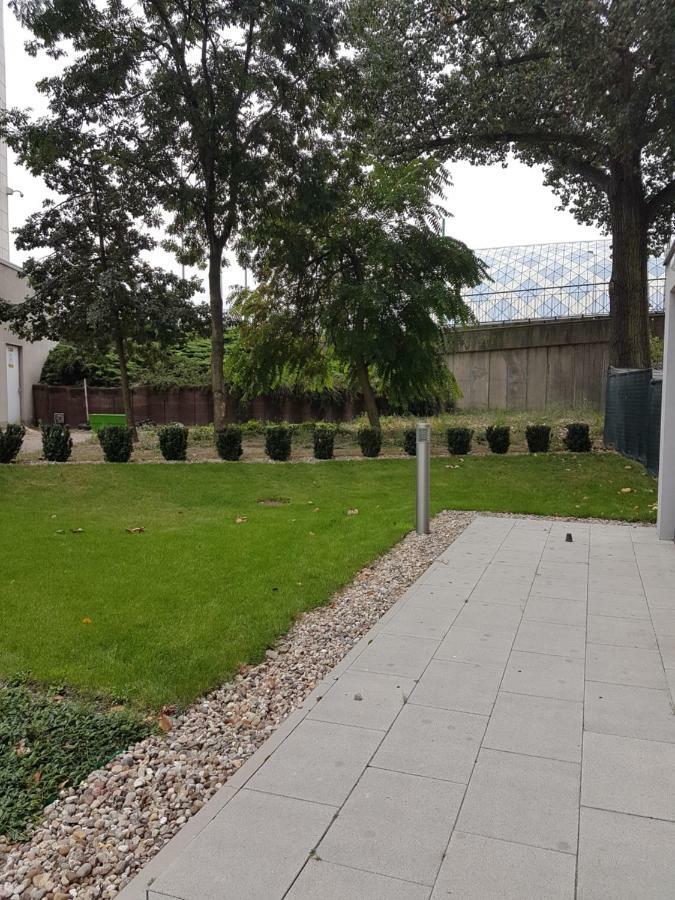Apartament Towarowa 37 Poznań Esterno foto